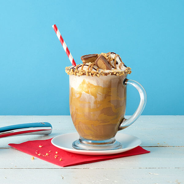 SKIPPY® Erdnussbutter-Float mit heißer Schokolade – Rezepte